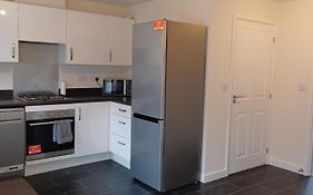 Spacious Ensuite King Room Private Neighbourhood Free Parking Space